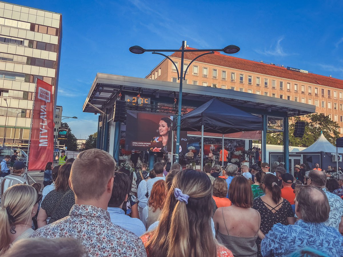 Suomi Areenan puheenjohtajatentti on käynnissä 🎙️

”Meillä on edellisen hallituksen jättämä hyvin haastava tilanne. Meidän täytyy saada talous kuntoon”, sanoo @IkonenAK puheenjohtajatentissä. 

#SuomiAreena #kokoomus