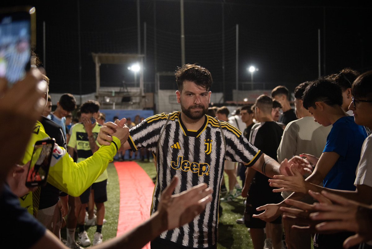 Luca Toselli tweet media