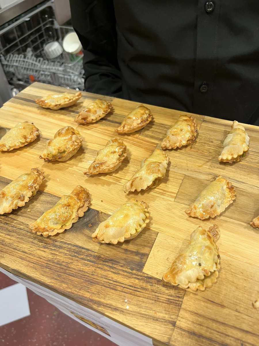 CreativeStannes's tweet photo. So proud of year 9 catering students after school. They’ve made over 100 delicious canapés for arts evening @StAnnesAcademy https://t.co/W2UcYtNcA3