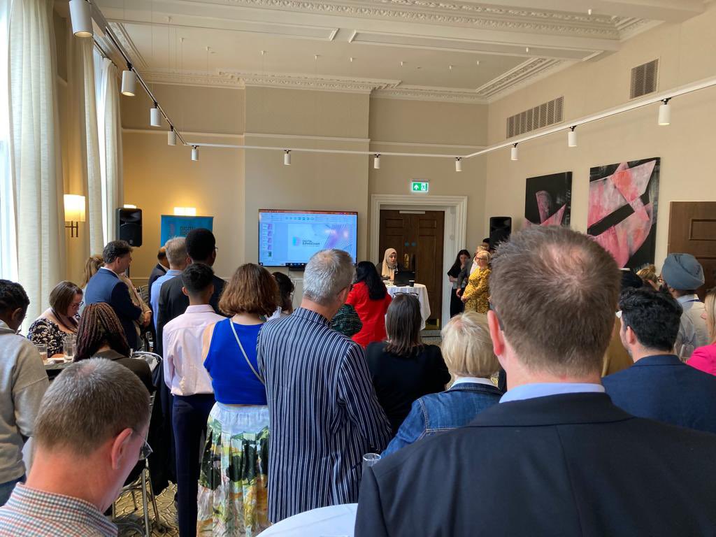 Karen Newman tweet media