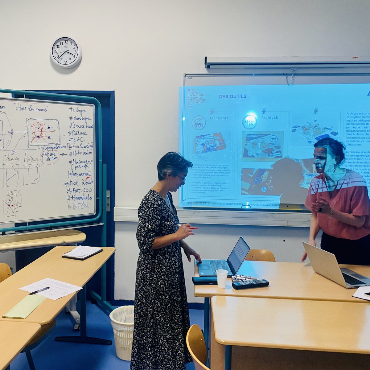 SICARTB's tweet photo. 👏👏👏 aux enseignants du Centre Médical &amp; Pédagogique pour Adolescents, Neufmoutiers-en-Brie, mobilisés ➡️créer un «espace tremplin» pr les patients-élèves #EspaceScolaire dédié au #BienÊtre et au raccrochage scolaire conçu avec #Archistart #ArchiLab #ArchiClasse @EstelleMarzac https://t.co/Talbw687q7