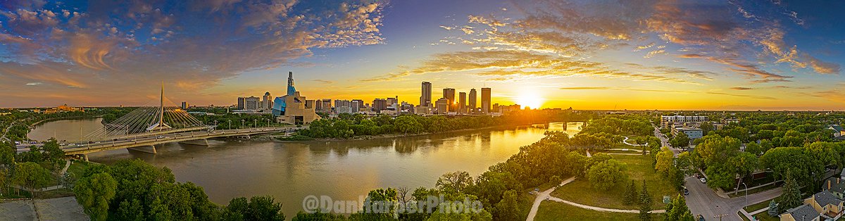 DanHarperPhoto's tweet photo. Really happy with the kindly clouds that came in at the right time to make this such a visually dynamic shot! 

(It's SO much easier to post a #panoramic on Twitter!)
#ProvencherBridge #Winnipeg  #Drone #CMHR #WinnipegPhotographer #LicensedDronePilot https://t.co/bkxFmealM3