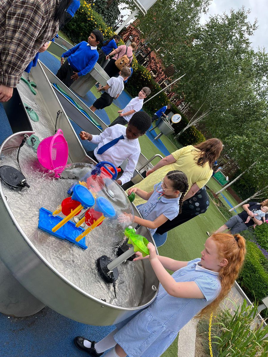 StGeorgesDerby's tweet photo. Year 2 have had a fantastic day at Birmingham Think Tank, learning about science. What a perfect visit for STEM fortnight! The children were beautifully behaved and learned so much. A big thank you to the year two team for organising this visit. 👏🏻👏🏻👏🏻 https://t.co/STs4JteMNL