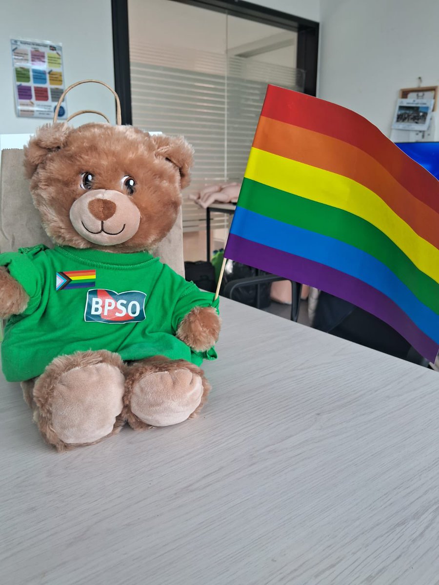 Es una buena práctica sumarse a este día 🌈para exigir la igualdad de derechos para nuestra comunidad que es sexodiversa y asi reivindicar la lucha del colectivo LGTBQANB+ por el respeto y la tolerancia. Bipisiosito🧸 no quiso estar ausente #LOVEISLOVE <a href="/DorisGrinspun/">Dr. Doris Grinspun 🇨🇦 RN, PhD, FAAN, O.ONT</a> <a href="/rpintornao/">@RaulPintoRNAO</a>