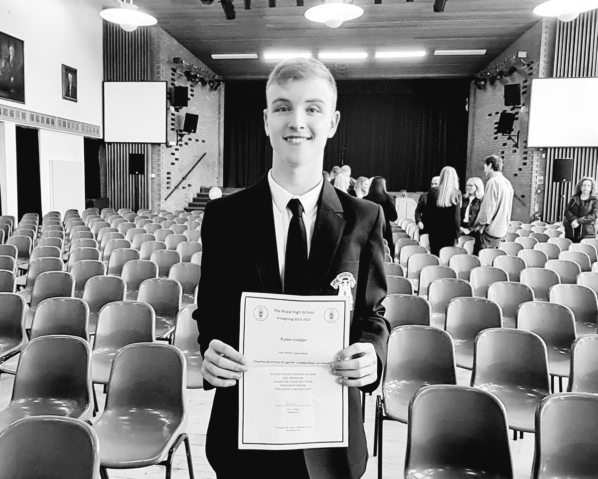 Francesca Snitjer tweet media