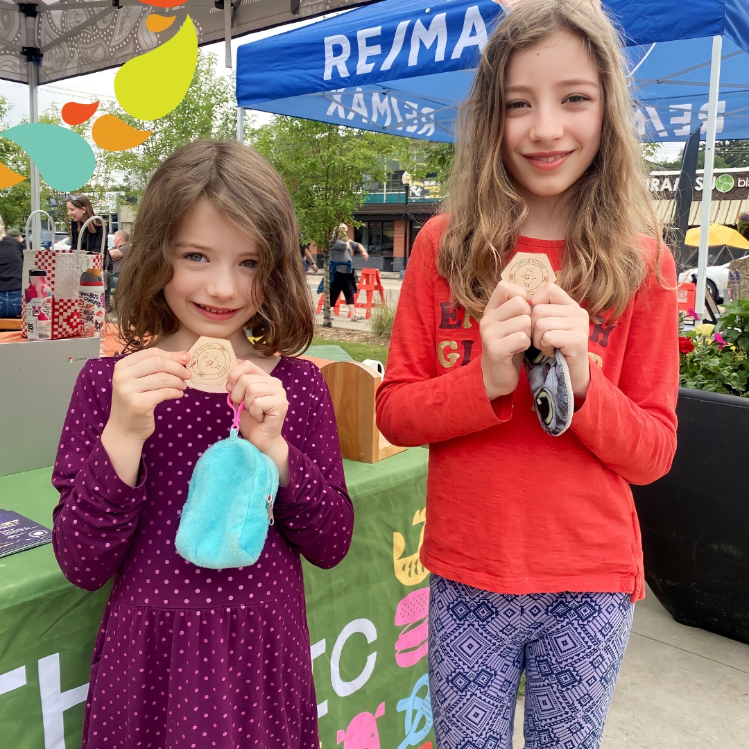 Good chives only! When you sign your kids up for Little Beans they learn about our producers, answer our weekly questions, and get tokens to spend at the market. 🌱

#124grandmarket #shopyeg #yeglocal #supportlocalyeg #yeg #exploreedmonton #madeinyeg #shopsmallyeg #yegmarkets