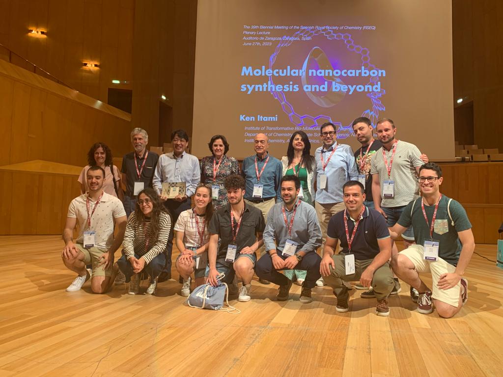 nazariolab's tweet photo. After the outstanding talk of @Itamilab at @BQZ2023 
Mindblowing chemistry! 🤯 https://t.co/TSq8oknEjr