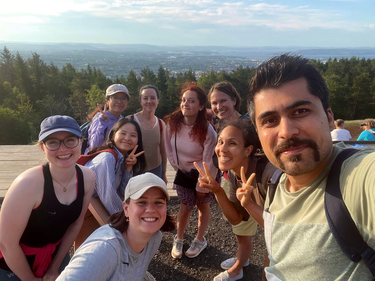 TaskenLab's tweet image. Perfect sunny day to enjoy a walk to Grefsenkollen after work and have pizza with such amazing views of Oslo!