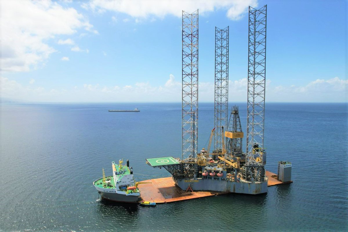 AaronOrtiz46's tweet photo. The VALARIS 107 is en route to the GB2 well in Melbourne, #Australia, after a successful heavy lift vessel operation for offloading in Port Phillip Bay. Take a look at these stunning photos captured on a beautiful day!  #valaris107 #rigoperations #boldlyfirst https://t.co/BiJR5yRPmE