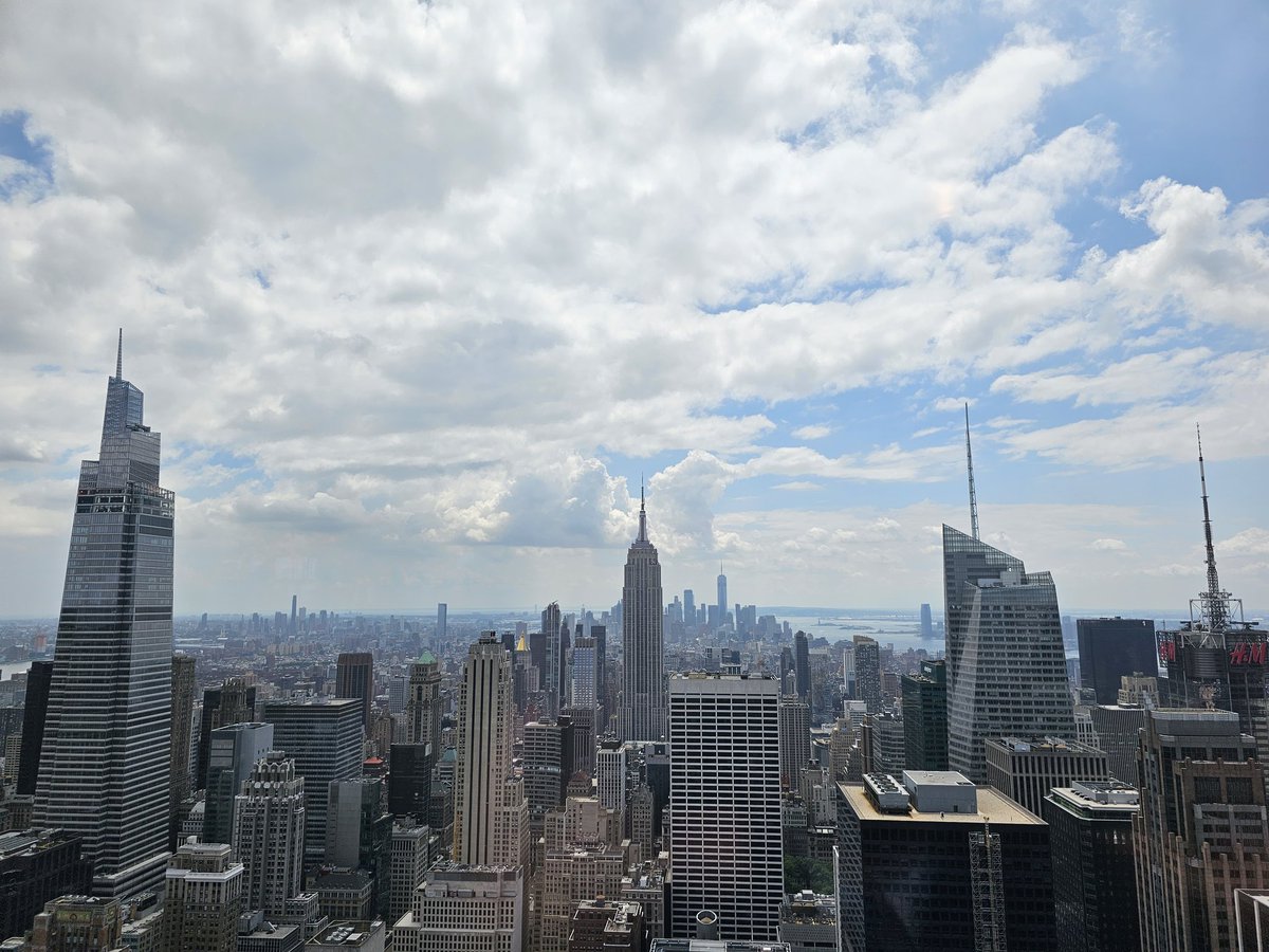 Congratulations to my friend and mentor, Sandra Phillips Rogers, for being named a Lifetime Diversity Crusador by <a href="/blackenterprise/">Black Enterprise</a>. 

She is recognized for all of her amazing work at <a href="/Toyota/">Toyota USA</a> and beyond.