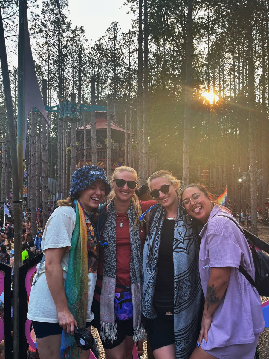 🔻 buffy dummers 🔻 tweet media