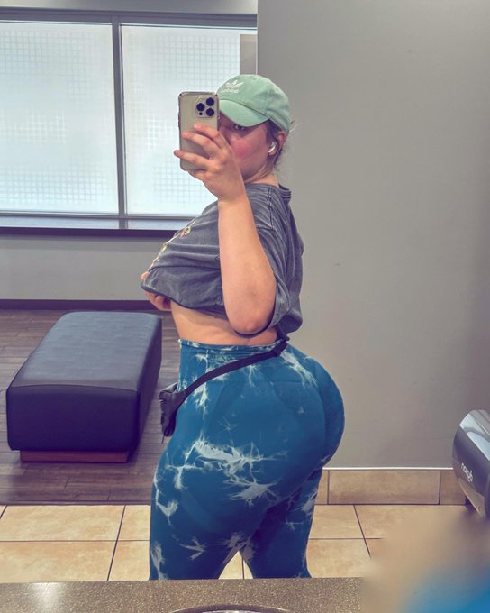 Gym bae https://t.co/4Q4DiU3sDD<a href="/tag/freethetitty"class="tags"><span>#freethetitty</span></a>