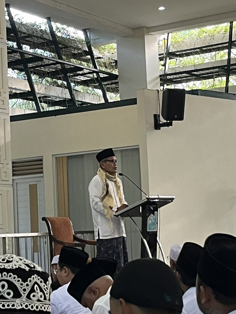 Sholat Idul Adha bersama ust <a href="/ulil/">Ulil Abshar-Abdalla</a> di Masjid Bayt Quran