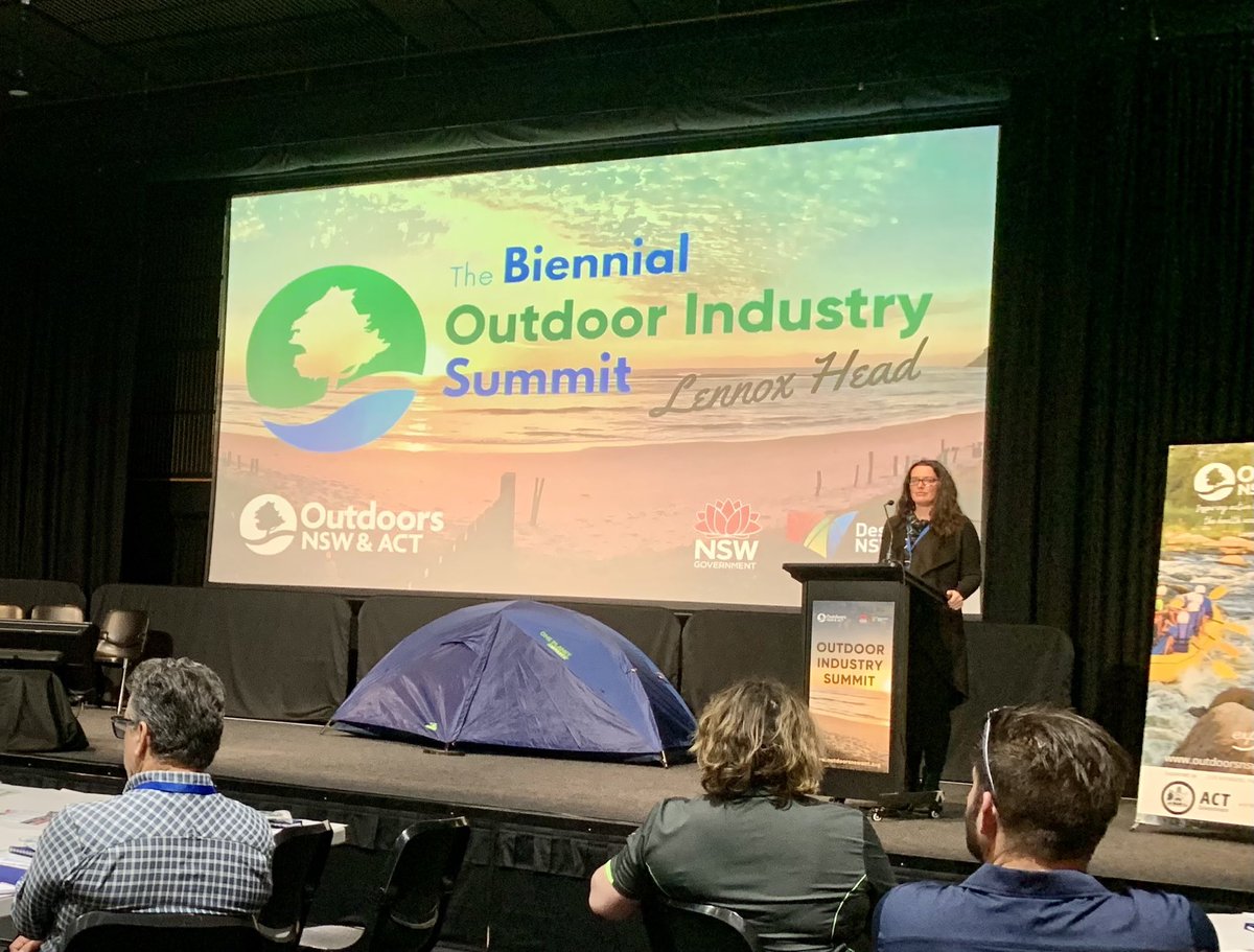 Tension! Regional population boom, closer to nature, +ve wellbeing // Access to nature reducing -ve wellbeing #outdoorsummit2023