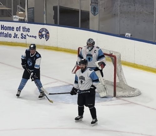 @DJJickster causing chaos in front of the @QCSquirrels net… team @97RockBuffalo is up by a lot in the 2nd period of their @11DayPowerPlay game…

#GoNuts