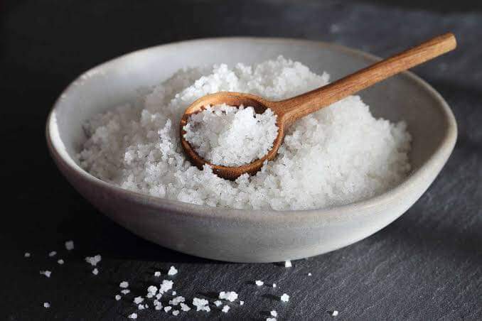 theseerheals's tweet photo. Whenever am cleaning my house.  These two ingredients MUST be present in the cleaning water.3 pinches of grounded Cinnamon of Sea salt in your cleaning water will always open a 
whole new Abundance inflow into your home.Don't believe me,try it for yourself. https://t.co/OUwDfyqr9L