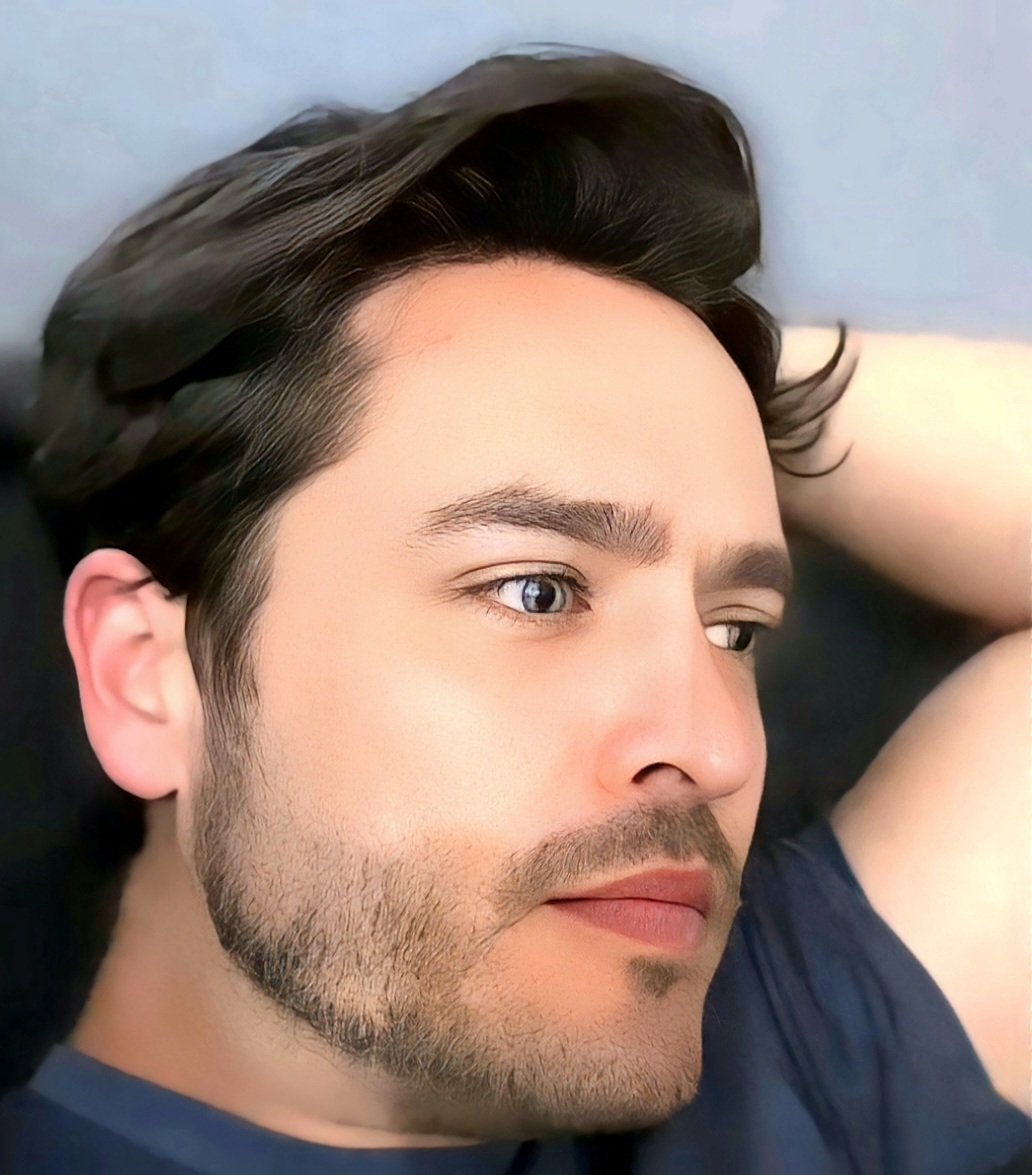 Rebby_D's tweet photo. Alexander Vlahos (My edit)
Love this pic.#vlavla #cowhouse #cowhousefilms https://t.co/TzzN3nEcUy