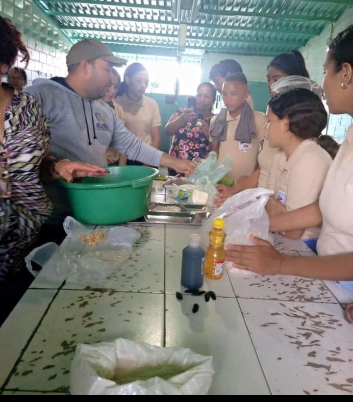 MCPIO SUCRE POTENCIA EDUCATIVA tweet media
