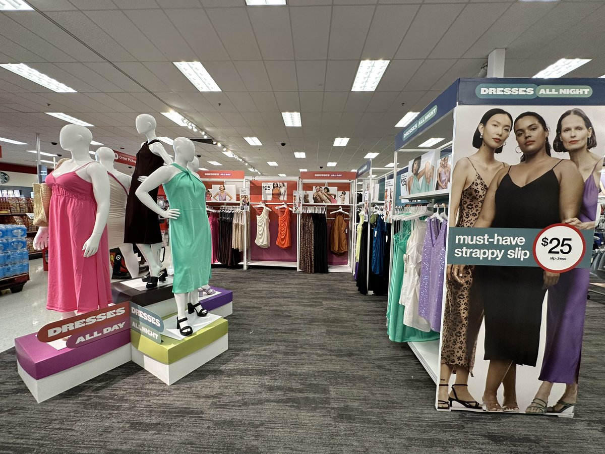 Dresses all day and dresses all night! Loving these new looks and all the fun signing with it 👗🩵 #Target #Dresses #Summer