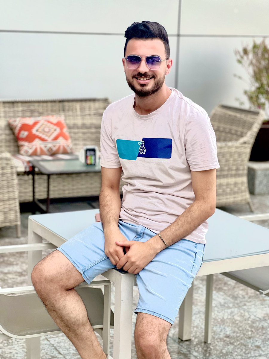 Engahme57715643's tweet photo. عيد مبارك وعساكم من عواده❤️! أتمنى لكم عيد أضحى سعيد مليء بالحب والسلام والسعادة.🤲 https://t.co/ord2e5SpdS