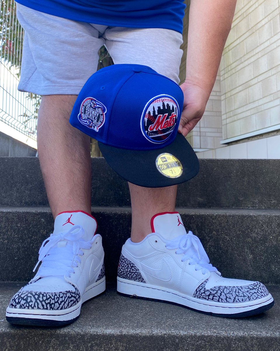 aerom_s's tweet photo. おはようございます☀今日の散歩靴👟
NIKE AIR JORDAN 1 PHAT Low
"White cement"
梅雨通り越して真夏並の朝です🥵
青空に合わせてhi-goodさん@higood_official @hirai_higood のゲームシャツとDPWさん@DPW67453383 の🧢でコーデ🫡
皆様、本日もよろしくお願いします😉
#BOSS散歩
#沼ERA部
#higood https://t.co/lGhXIcCJQG