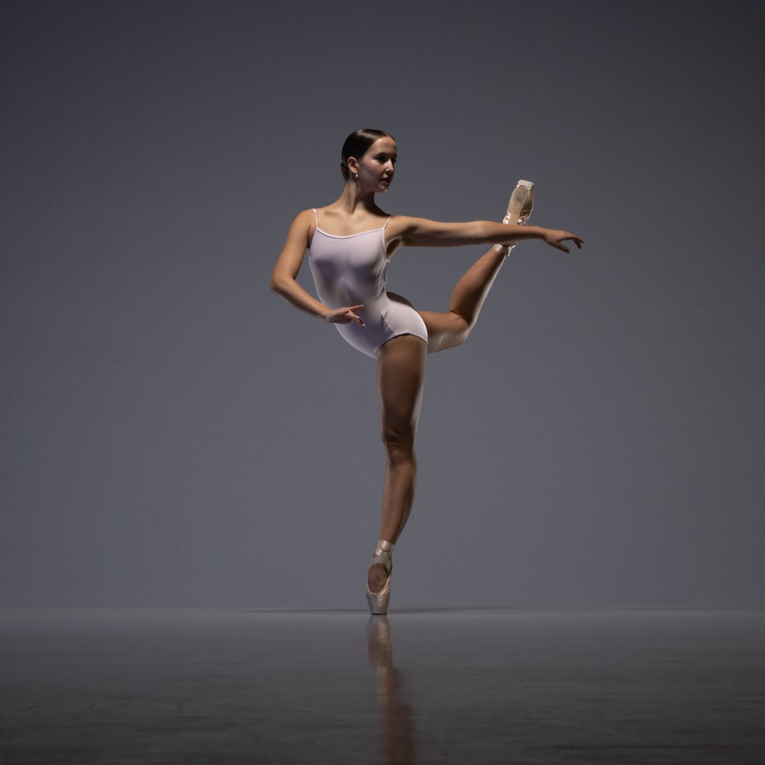 RoyalBalletSch's tweet image. #Classof2022 - Julia Shugart

Julia joined our Upper School in 1st Year from the United States and now dances with Cape Town City Ballet.