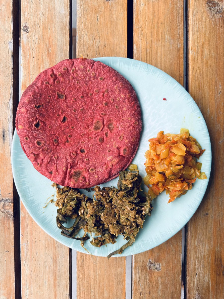 FoodieOpen's tweet image. Beetroot Indian Flatbread  #roti #indianflatbread #openfoodie #FrstHand #recipes #indianfood #foodphoto