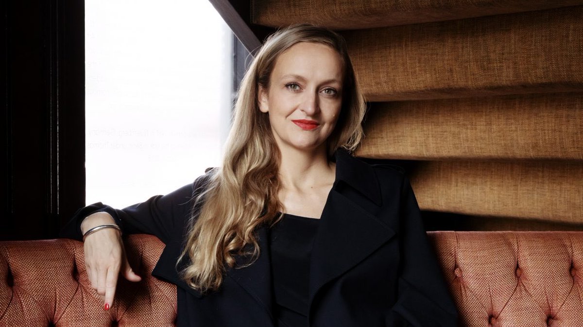 Gallery Weekend Berlin appoints new director

Via <a href="/ArtReview_/">ArtReview_</a> 

artreview.com/gallery-weeken…

 ~       
#ArtReview #Digitalart #Modernart #NFTart #NFTcommunity #NFT #NFTs