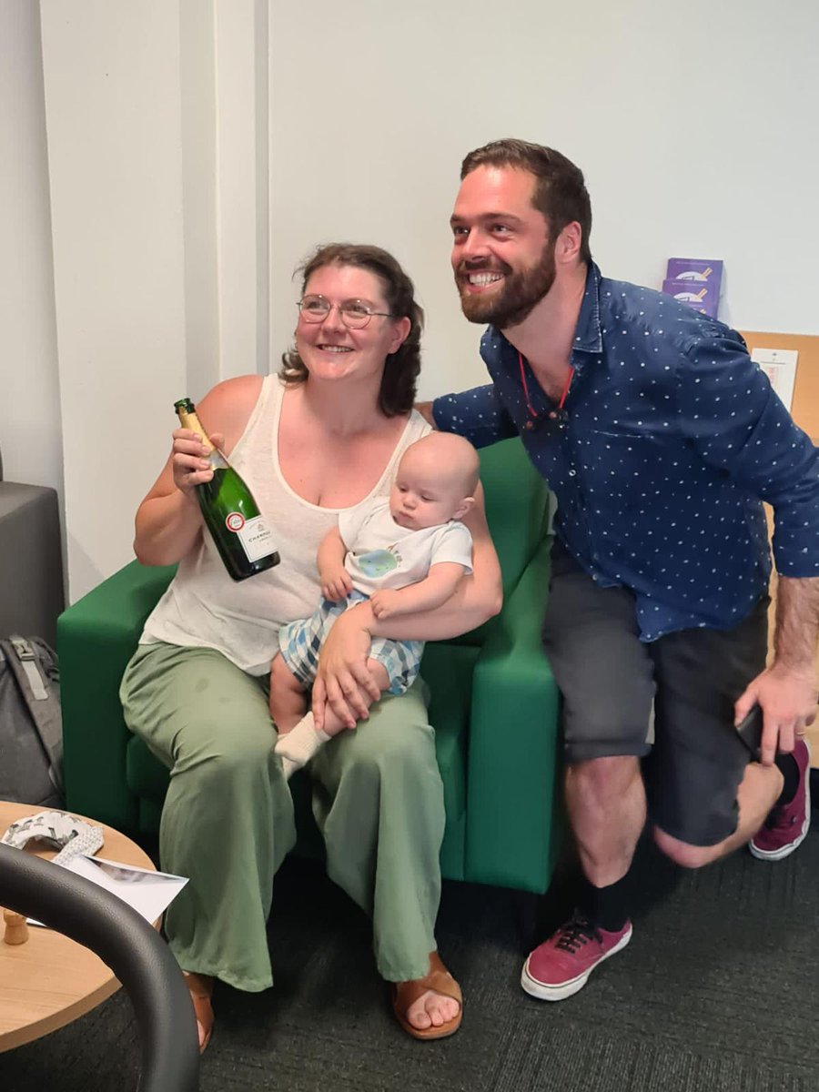 Last week, my PhD-student @NatashaOsben successfully defended her thesis. She shows that the obstacles and disadvantages many people face are due to state harm (rather than bad luck or poor choices). Her thesis is convincing, relevant, and (her examiners said) brilliant. Yaaay!