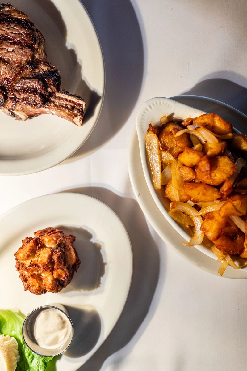 Lewnes' Steakhouse tweet media