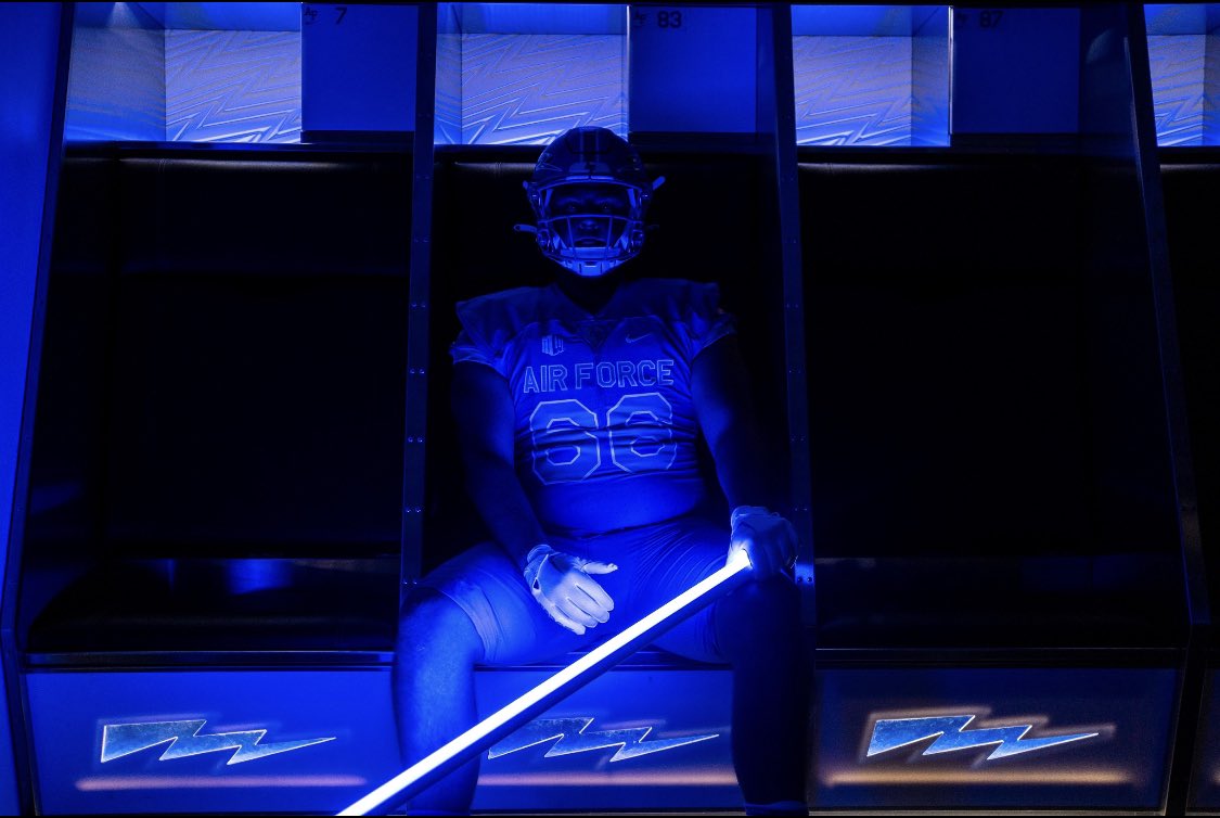 Mitchell Jones tweet media