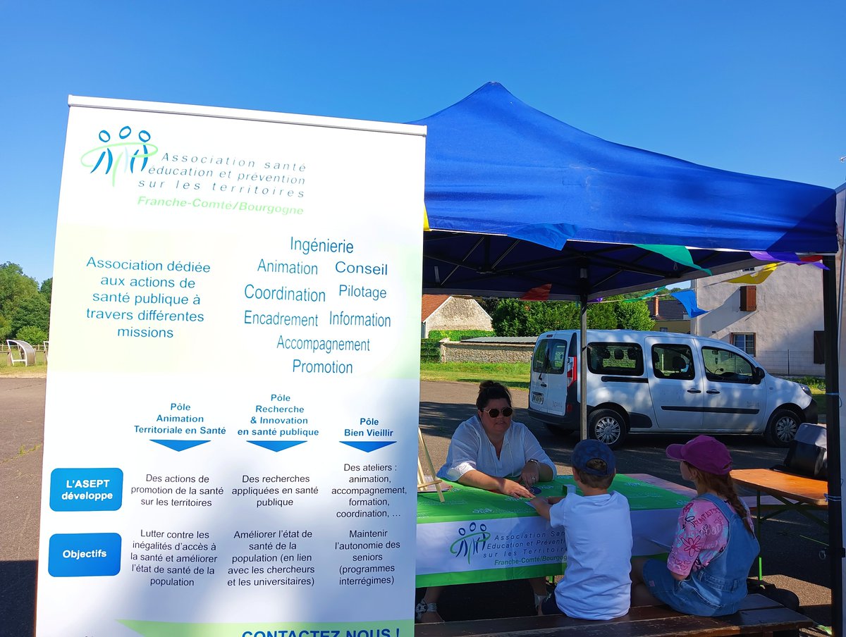 AnaisAsept's tweet photo. Riches rencontres avec les habitants de #Leuglay grâce à l'association @LaVilleaJoie  samedi dernier ! Les participants à l'atelier Cap Bien Etre en Septembre dans cette commune  devraient être nombreux ! #maison familiale Leuglay https://t.co/ZlkOUYEuIl