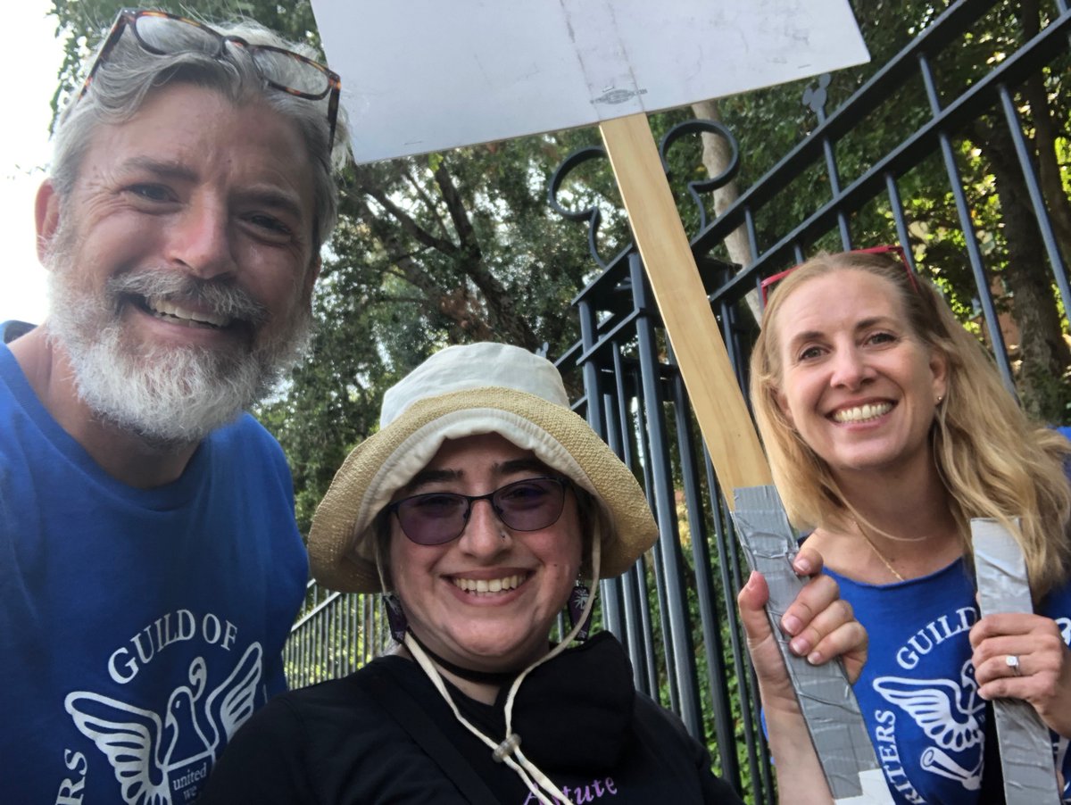 AndyReaser's tweet image. Mini Middleman reunion with @spyscribe and @SarahWatson42  :