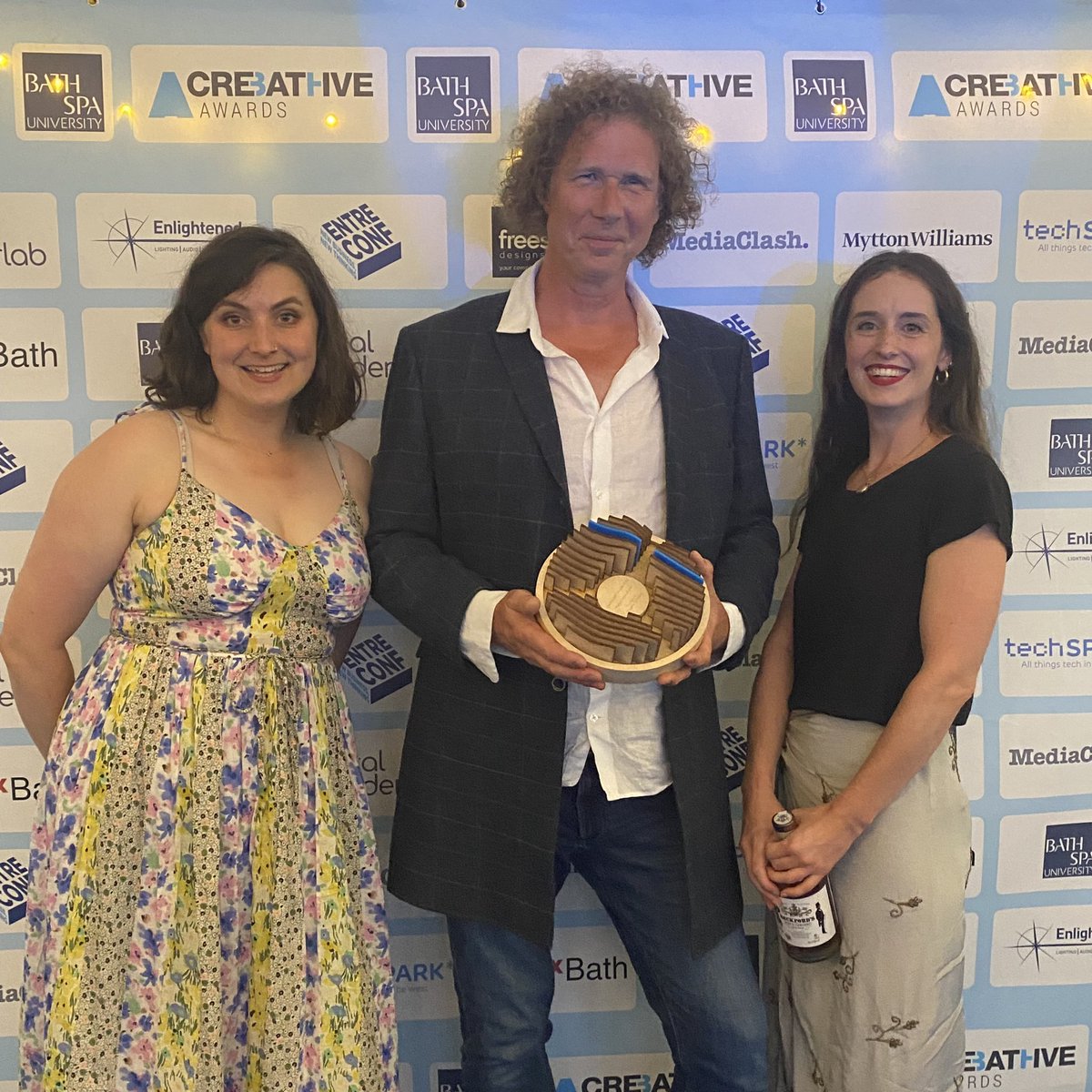 Creative Bath tweet media