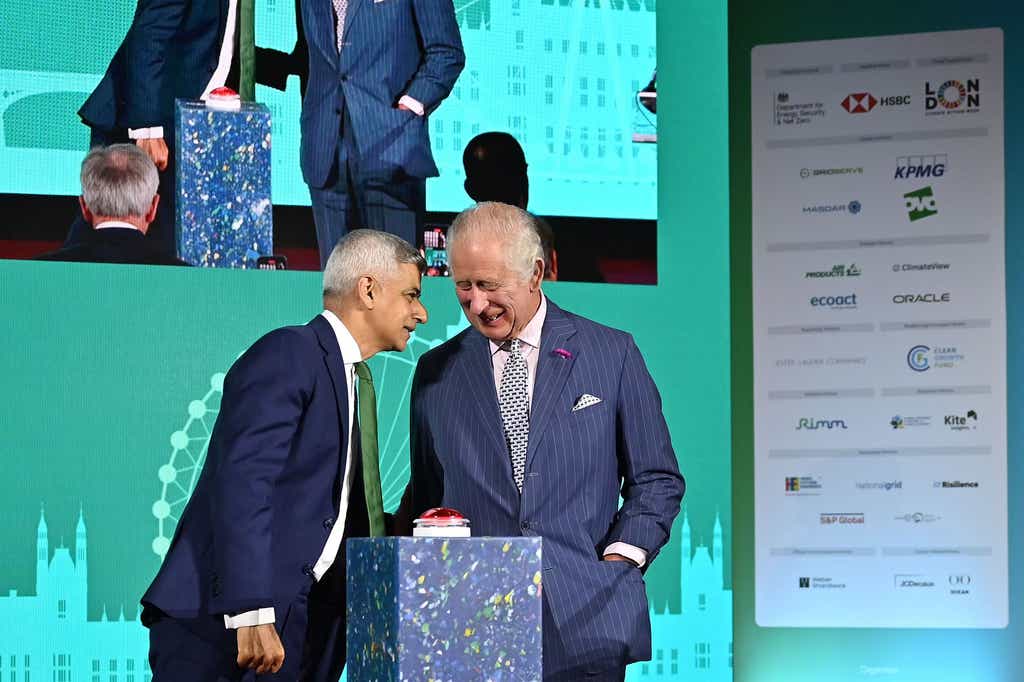 SadiqKhan's tweet image. 🌎 When it comes to protecting the environment, His Majesty King Charles III deserves great credit both for his foresight and the clarity of his convictions.

It was a true honour to join him on the main stage at London Climate Action Week with @Climate_Action_ today. #LCAW2023