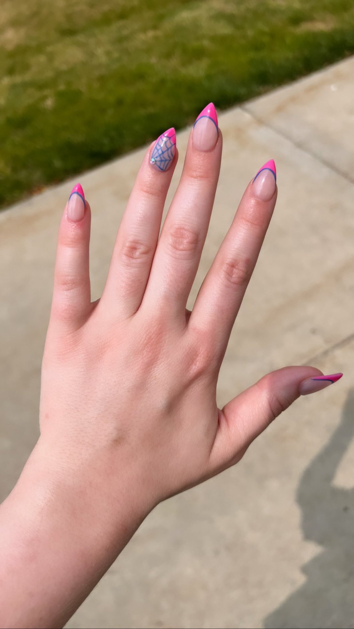 Ky on Twitter "shout out to my nail tech 🥁🕷️ https//t.co/jCC8TwznVt