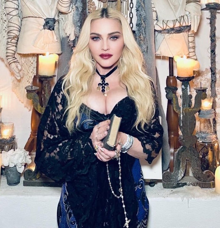 Pop Tingz tweet media