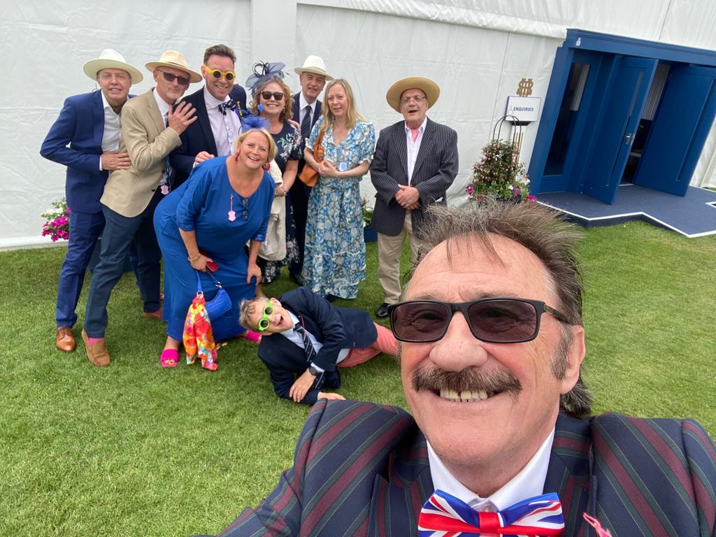 Paul Chuckle tweet media