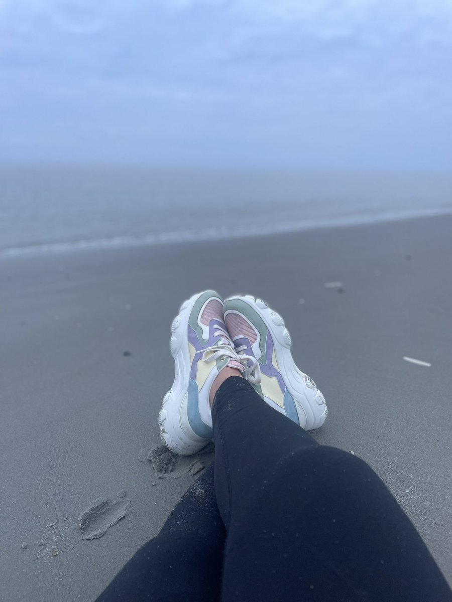lisaedema's tweet photo. Soms is de stilte van het Wad alles wat je nodig hebt … #schiermonnikoog #wadmooi https://t.co/wBxrk5S6Bl
