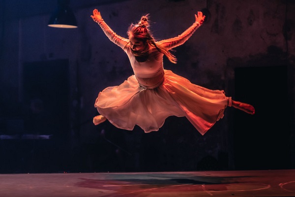 The award-winning contemporary circus company <a href="/CirkLaPutyka/">Cirk La Putyka</a> introduces a great show filled to the brim with enchanting dance, impressive acrobatics and original live music. Don´t miss its performance Runners in Canada and the US this summer!
More: bit.ly/442GDuS.