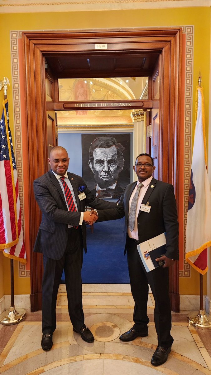 batten_von's tweet photo. This is Dr. Von Batten. Today, history was made. Hon. @MPMursalKhaliif, on behalf of the Somali Federal Parliament & H.E. Speaker @AadanMadobe met with the @HouseForeignGOP & the office of @SpeakerMcCarthy. Rep. Chris Smith and others send their best wishes to H.E @AadanMadobe and the Somali people.

Establishing a close working relationship between the Congress & the Somali Parliament is essential. God bless Somalia. God bless the United States of America 🇺🇸 🇸🇴