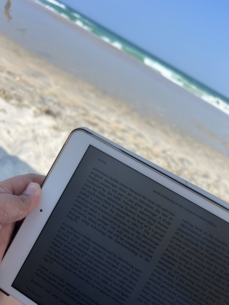 CariFloyd051422's tweet image. Spike ran a single commercial pod for 10 minutes during an airing of an episode of Entourage #mscmms #Chapter12