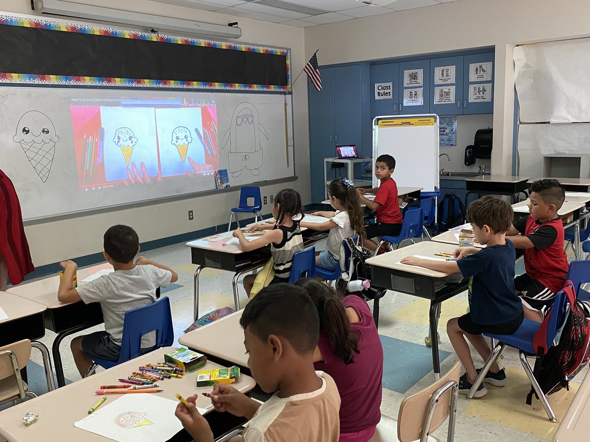 Mrs. Liz Kuser tweet media