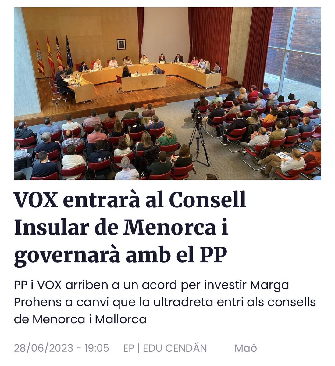 Pepe Mercadal (@pepemercadal) on Twitter photo Marga Prohens ven el Consell Insular de Menorca a Vox a canvi del Govern de les Illes Balears.
Açò és el que els hi importa a <a href="/MargaProhens/">Marga Prohens</a>, al <a href="/ppbalears/">PP Balears</a> i al <a href="/ppmenorca/">PP Menorca</a> el Consell, la institució de referència dels menorquins i menorquines. Per ells, una simple moneda de canvi. Marga Prohens ven el Consell Insular de Menorca a Vox a canvi del Govern de les Illes Balears.
Açò és el que els hi importa a <a href="/MargaProhens/">Marga Prohens</a>, al <a href="/ppbalears/">PP Balears</a> i al <a href="/ppmenorca/">PP Menorca</a> el Consell, la institució de referència dels menorquins i menorquines. Per ells, una simple moneda de canvi.