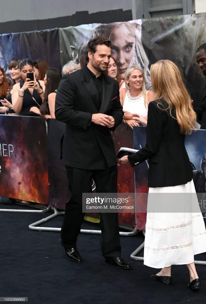 cavill_evans's tweet photo. Está lindo demais❤ https://t.co/deo80mEK9b