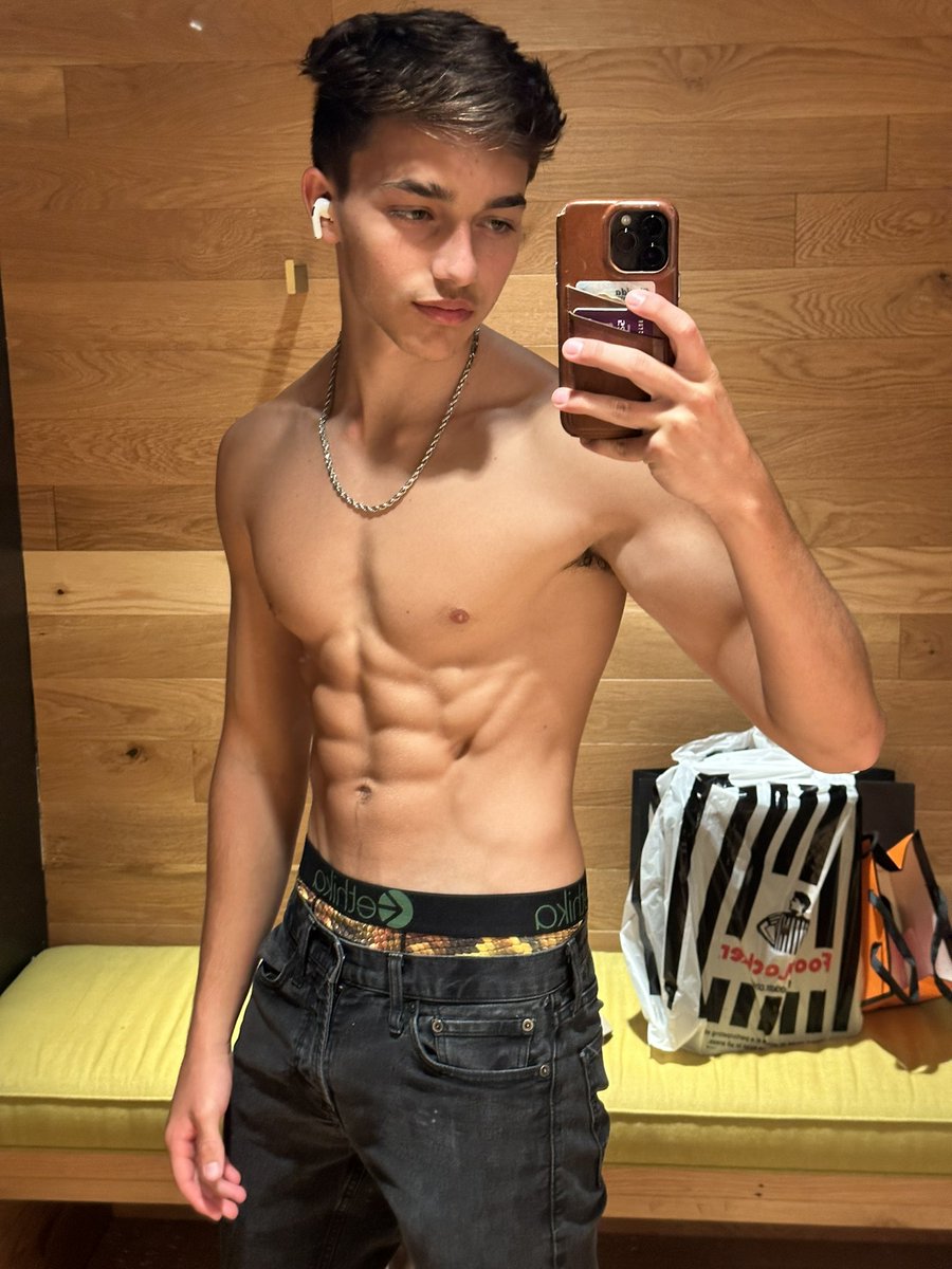 Brad on Twitter "Hit the mall today! Had to take some pics in the