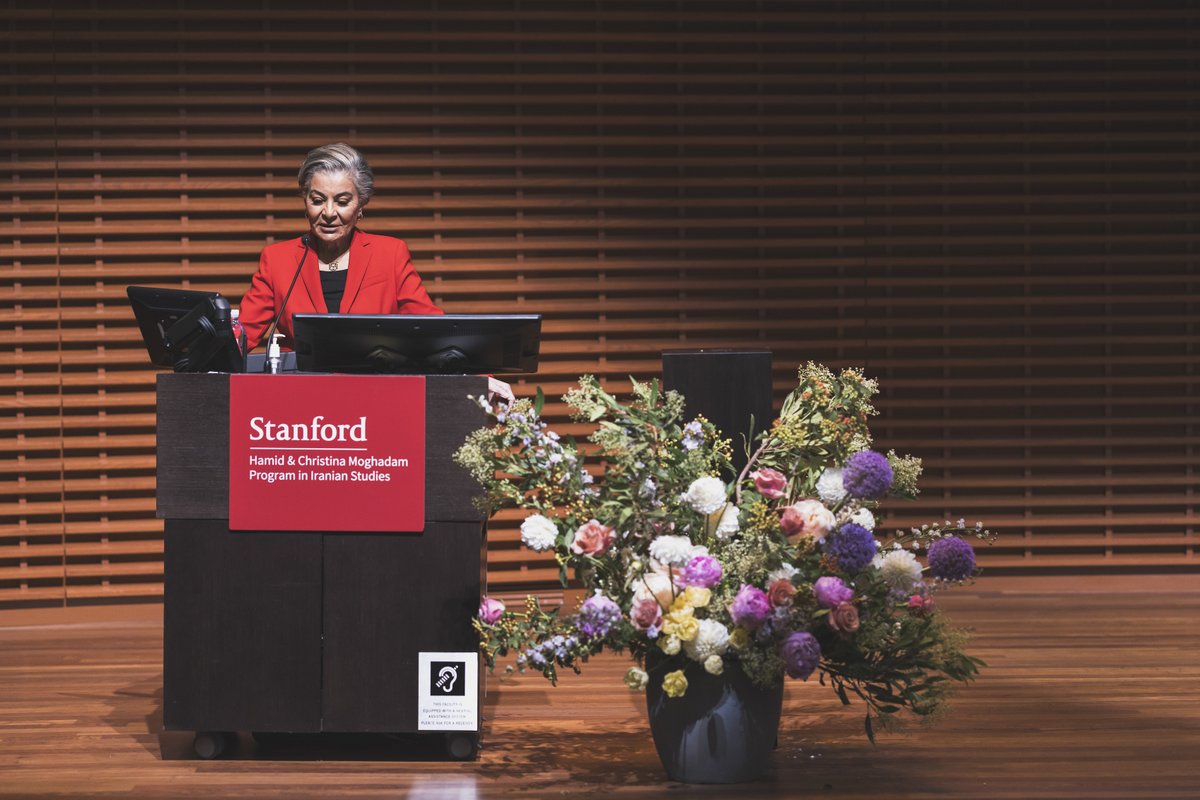 StanfordISP's tweet photo. 🏆 Pictures from the 13th Bita Prize for #Persian Arts awards ceremony honoring the renowned #Iranian-American journalist @Homasarshar.

Homa Sarshar is a published author, award-winning journalist, philanthropist, and a #women’s rights activist.

📸: Nadim Badiee https://t.co/B6QoYmkUom