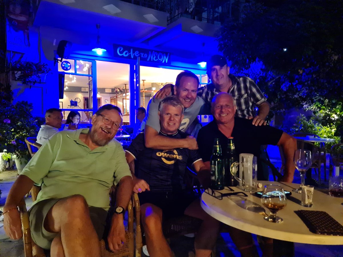 craigowen15's tweet photo. Top night at Cafe Neon , #Anthousa https://t.co/g7Rv0Mdy5G