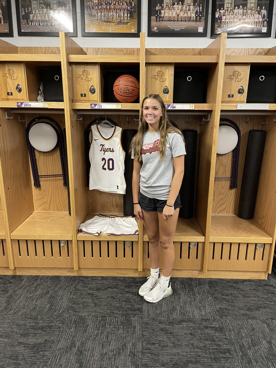 ashleycox0320's tweet photo. Thank you Coach Lauren and Coach Evan for the visit today! Enjoyed seeing campus and facilities and talking basketball! Looking forward to coming back in August! @ONU_Tigerball @vjhAlways100 @Goodwelltrained @BaronGirlsBball https://t.co/qFA8tbHM5m