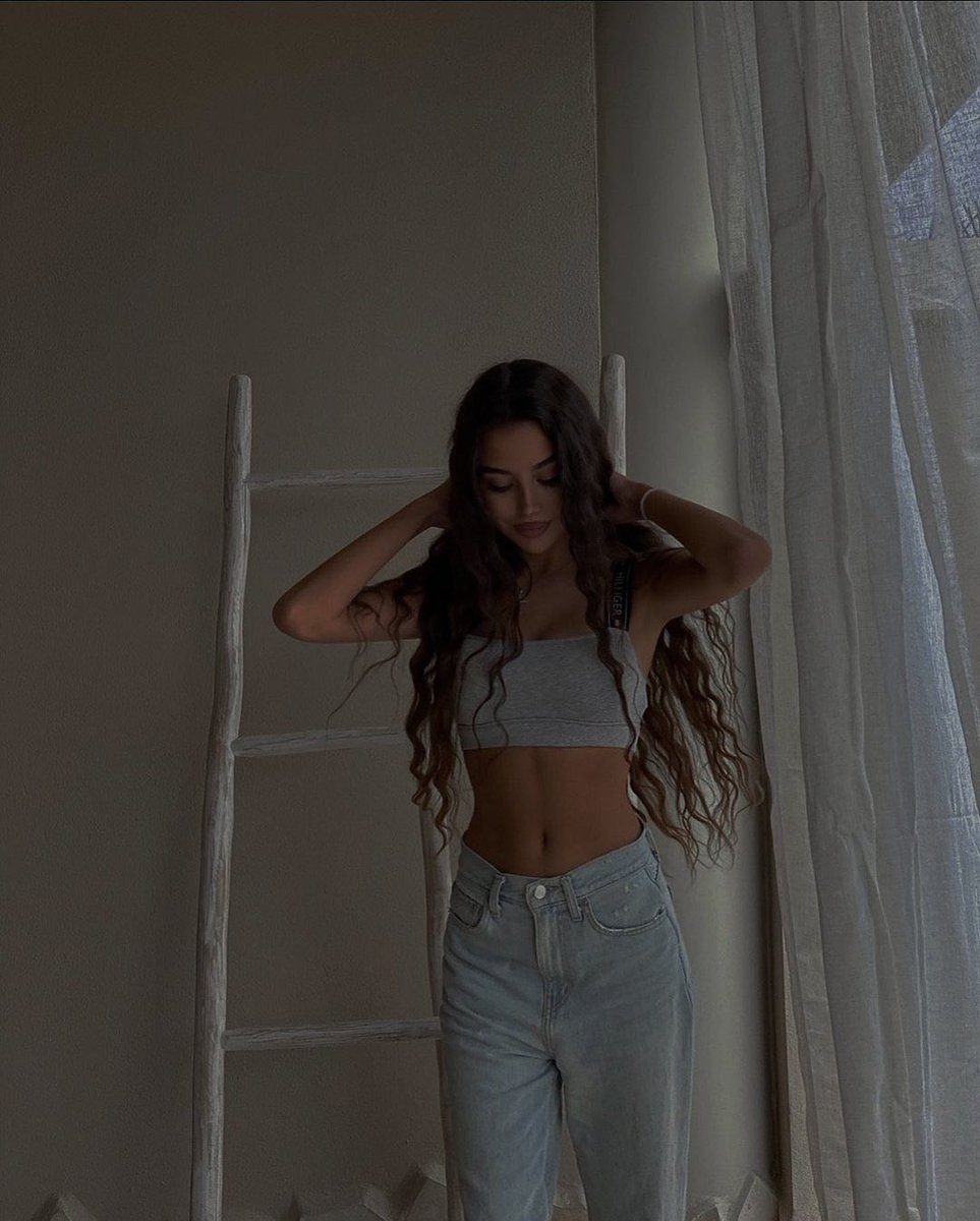 he stayed with me
just long enough 
to rescue me